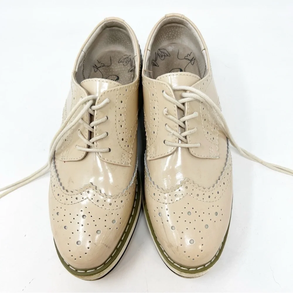 AMAZON BOUTIQUE VEGAN FAUX PATENT LEATHER PLATFORM LACE UP LOAFERS WOMENS SZ 8